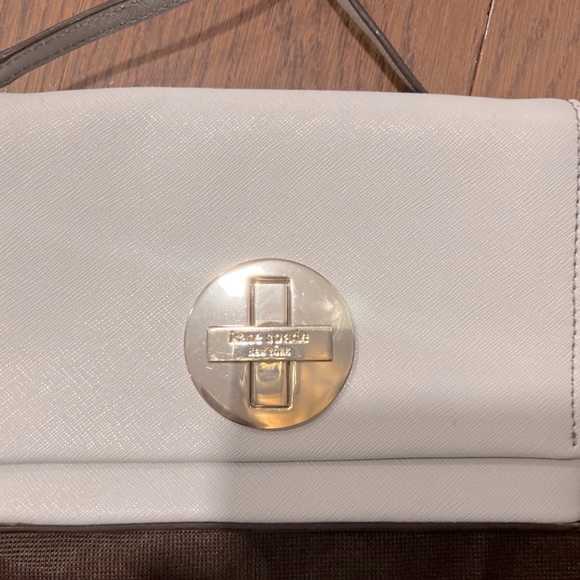 Kate Spade Newbury Lane Sally Flap Bag - Picture 3 of 11